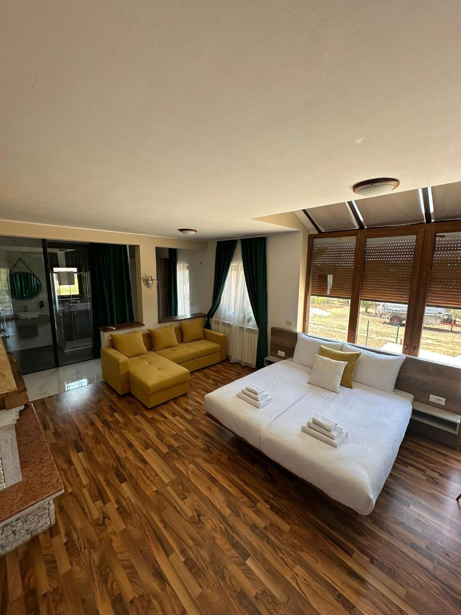 Natura 3* Vilanija